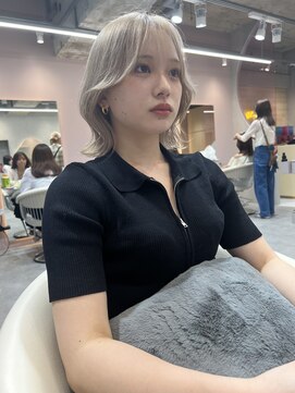 グロー 大宮(GLROW) ◆ 韓国大宮顔周り髪質改善レイヤー前髪カットくびれブリーチ