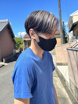 レド(LeDo) 刈り上げ/ハンサムショート/アンブレラカラー