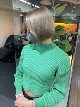 ディア(.eer) 秋冬オススメハイトーンカラー/ミルクティーグレージュ