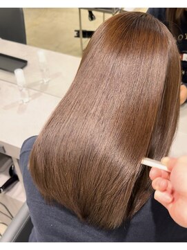 キュア 表参道(CURE) 黒髪/グレージュカラー/ココアベージュ/ヘルシーロング/表参道