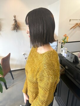 ヴィータ(vita) ぱつっと外はねボブ