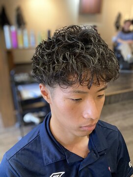 クラッキ ヘアークリエイション(CRAQUE hair creation) ショートマッシュ×ツーブロック×スパイラルスペインカール