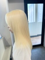 ユウル 横浜(juhl.)&nbsp;ブリーチ抜きっぱなしホワイトブロンドブリーチダブルカラー横浜