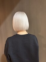 ソル 栄矢場町(SOL) ハイトーンボブ/ボブカット/ホワイトカラー