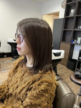 ベルスタ(BELSTA) 春艶ベージュ×可愛くも上品な顔まわりレイヤー