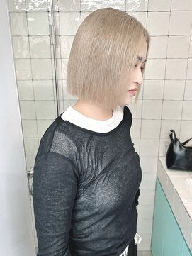 アム(I am) ベージュ/ボブ/ハイトーン/ハイトーンボブ