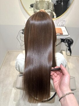 エレノア 四条烏丸店(Eleanor) 四条烏丸ロング縮毛矯正