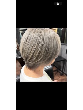 リリーズ(Lily's) くびれショート