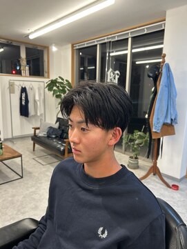 岡田理髪処 ラフセンターパート×ツーブロック