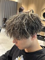 レボ 片町店(Revo) ホワイトメッシュ×ラフツイストスパイラル!