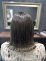 カルム 浜松(calm)&nbsp;切りっぱなしミディアムボブ