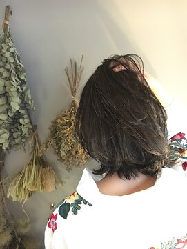 クラン(clan) ゆるふわエアリーショートボブ