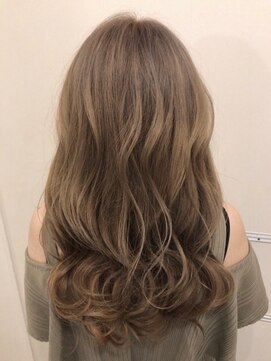 セシル ヘアー(Cecil hair) 色っぽいヘルシーロング