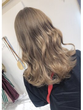 アマンドール(Aman D'or) 韓国風*ミルクハニーベージュ