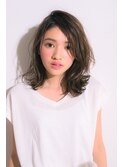 フェミニンミリアム外ハネスタイル