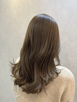 ロミバイリー(Romi by Lyee)&nbsp;大人可愛い透明感アッシュベージュ