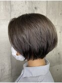 ショートボブ