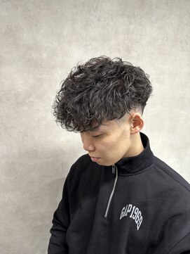 サン 心斎橋(SAN) スペインカール／パーマ/フェード