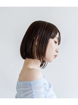 ココ 鷹匠(COCO) 艶髪 ボブスタイル