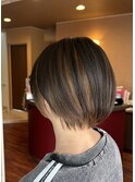 ショートボブ