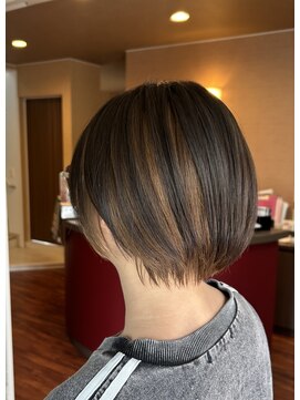 サロンドラグゼ(Luxe) ショートボブ