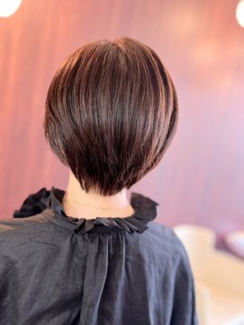 ヘアメイク ウエニ 上本町(HAIR MAKE UE2) 【上本町/谷町6丁目/30代-40代】まとまる綺麗めショート