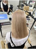 ホワイトベージュ