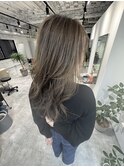 海外レイヤーダブルカラー20代小顔前髪カット