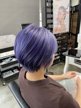 ミニィバイミラーズ(Miniy by Miroirs) purple color × short hair