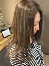 ミスター(Mr,)&nbsp;大人女性の上品ハイライト