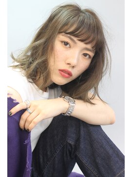 ララカ(Laraca) くせ毛風ニュアンスがおしゃれなパッツンボブ