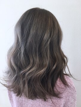 美容室 フラット(FLAT) プラチナアッシュ