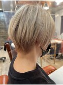 ハイトーンショートボブ