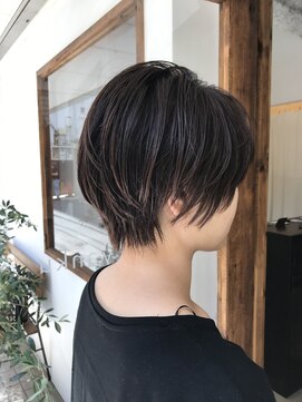 カウチ(Kauti) 柔らかいショートボブ