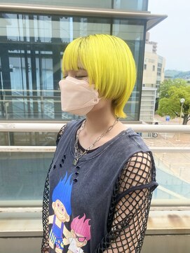 ルッツ(Lutz. hair design) イエロー【千代田彩夏】