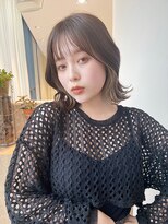 イチイ 巣鴨店(ichii)&nbsp;外ハネミディアム/イヤリングカラー/韓国/ケアブリーチ