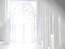 ユニアポートレート 白壁(UNIA portrait)