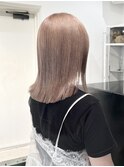ミルクティーベージュボブ外ハネボブ暗めカラーデザインカラー