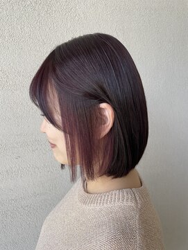 グランドウシワカマル(GRAND ushiwakamaru) カシスピンクカラー/切りっぱなしボブ/インナーカラー