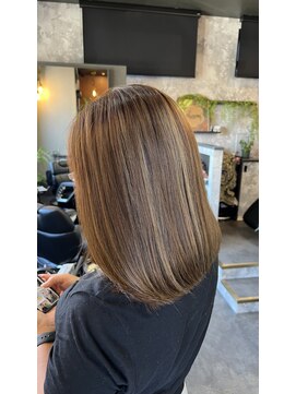 チャーム(charm) グレージュカラー