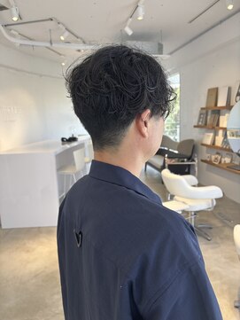 サークル(CIRCLES) ニュアンスメンズパーマ