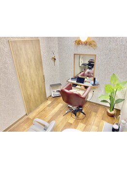 大人女性の休まる場に…。ゆったりとした時間が流れる上質な空間で周りを気にせず特別なサロンタイムを＊