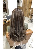 ケアブリーチベージュ系ハイライト