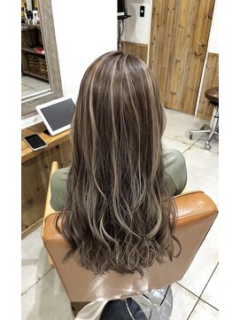 ノーム 横浜(NORM) ケアブリーチベージュ系ハイライト