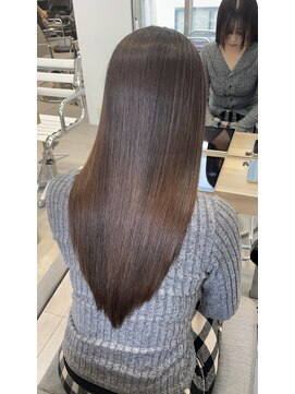 エラ(Ella) 髪質改善×チョコレートブラウン