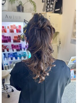 グッドライフヘアー(GOOD LIFE hair) 『ふわふわポニーテールアレンジ』