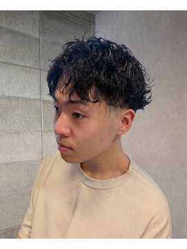 ワンワンオー バーバーショップ コンチネンタル(@110 BARBER SHOP continental) シャドウパーマ