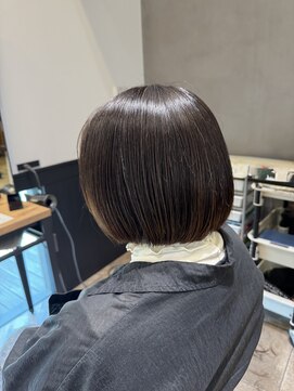 ロク ヘアー(LOC HAIR) 刈り上げボブ