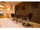 サロン ド ルーク(salon de LHOOQ)の写真/ブラウンを基調としたインテリアで、ホっとできる空間を演出
