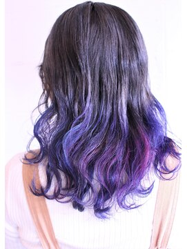 キャトル(Quattro) グラデーション